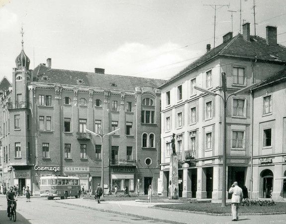 pd31cde9ba01c534119ecaa4f9f841aec